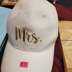 "Mrs" hat